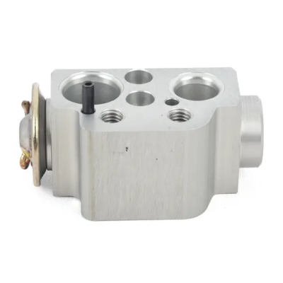 7L0820679D A/C Expansion Valve for Audi Q7 4L 2005-2015 EA897